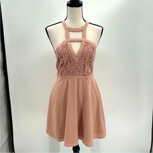 UEC Lulu’s mauve lace fit n flare lace dress size medium